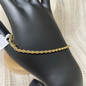 Elegant Gold Rope Chain Bracelet